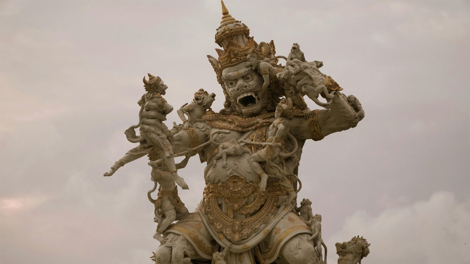 Bali Travel Itinerary Showcasing Bali Front Concrete statue- by Arrange My Tour,